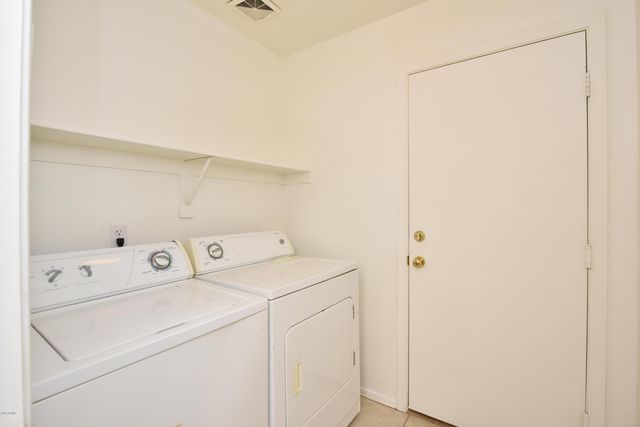 8843 E Pampa Avenue, Mesa, AZ 85212