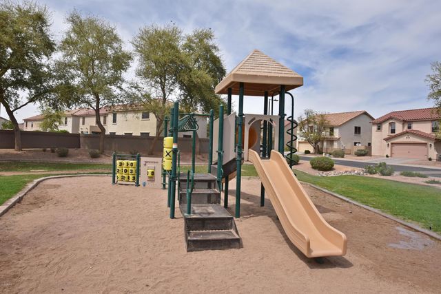 8843 E Pampa Avenue, Mesa, AZ 85212