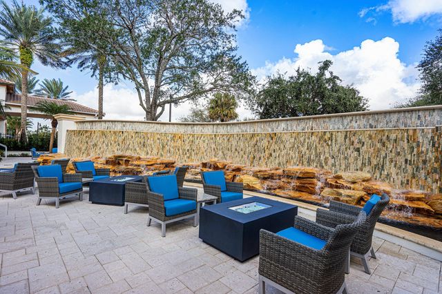 16131 Villa Vizcaya Place, Delray Beach, FL 33446