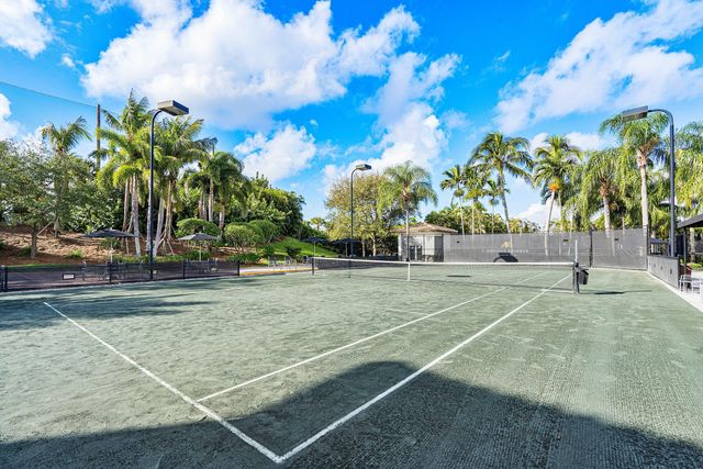 16131 Villa Vizcaya Place, Delray Beach, FL 33446