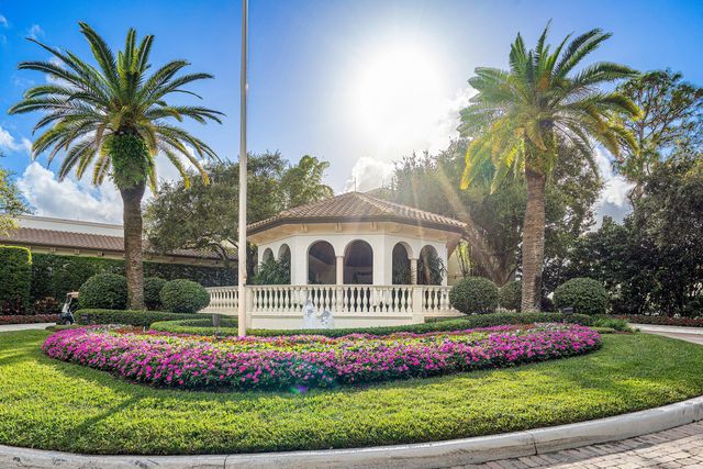 16131 Villa Vizcaya Place, Delray Beach, FL 33446