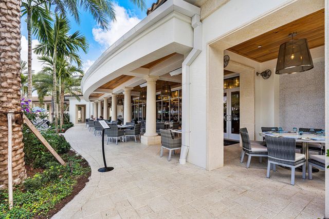16131 Villa Vizcaya Place, Delray Beach, FL 33446