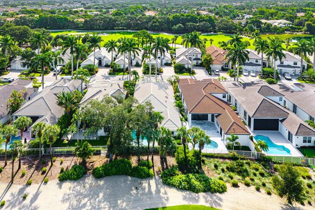 16131 Villa Vizcaya Place, Delray Beach, FL 33446