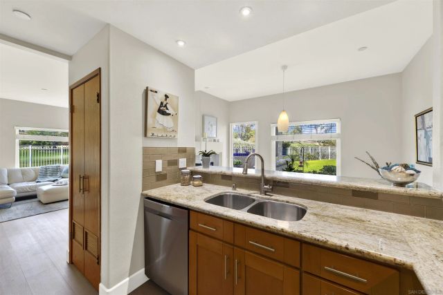 12122 Royal Birkdale Row 103, San Diego, CA 92128