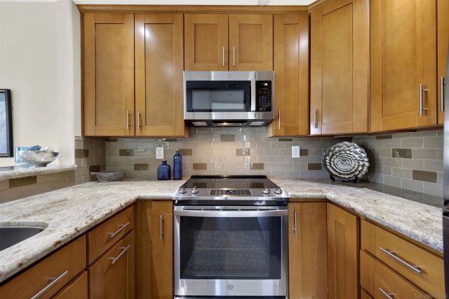 12122 Royal Birkdale Row 103, San Diego, CA 92128