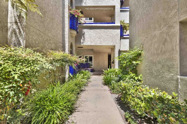12122 Royal Birkdale Row 103, San Diego, CA 92128