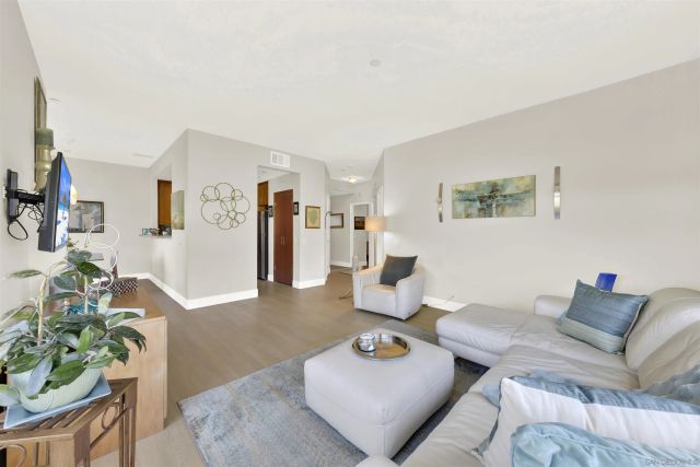 12122 Royal Birkdale Row 103, San Diego, CA 92128