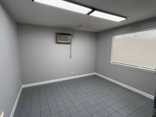 119 N 10th Avenue, Melrose Park, IL 60160