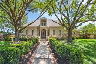 38 Scotsmoor Court, Sugar Land, TX 77479
