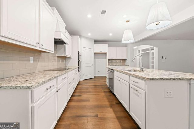 5625 Willow Springs Place, Hoschton, GA 30548