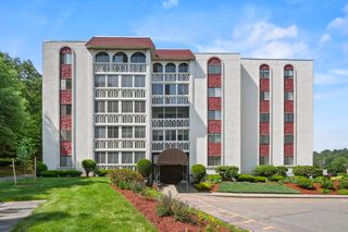 875 John Fitch Highway 23, Fitchburg, MA 01420