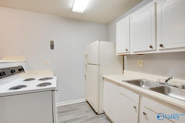 4906 Cotton Row B, Huntsville, AL 35816