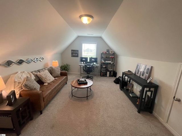 840 Orchard Valley Lane, Boiling Springs, SC 29316