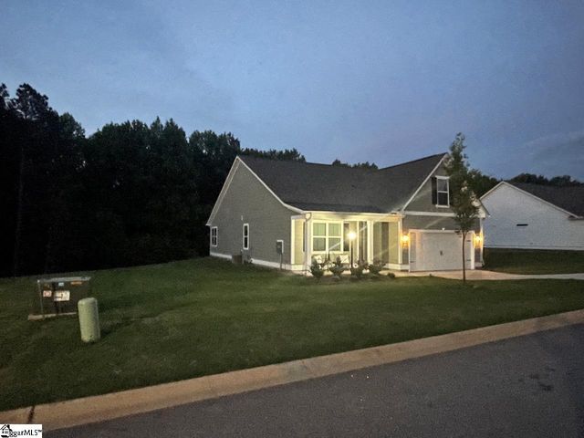 840 Orchard Valley Lane, Boiling Springs, SC 29316