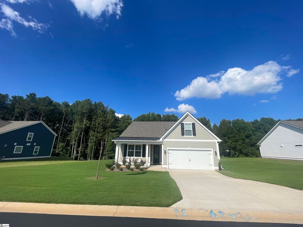 840 Orchard Valley Lane, Boiling Springs, SC 29316