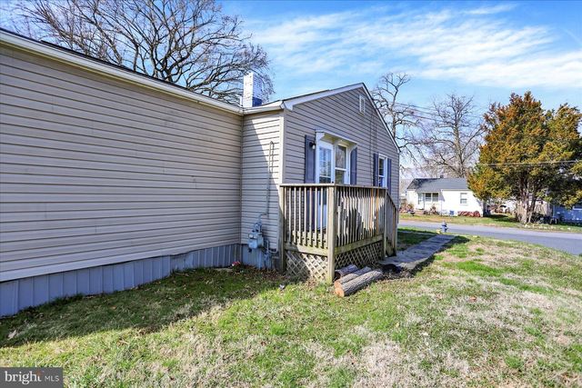 70 SWAN ST, Aberdeen, MD 21001