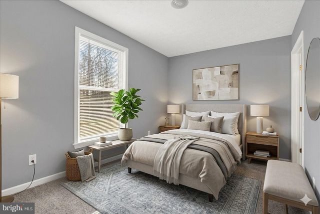 70 SWAN ST, Aberdeen, MD 21001