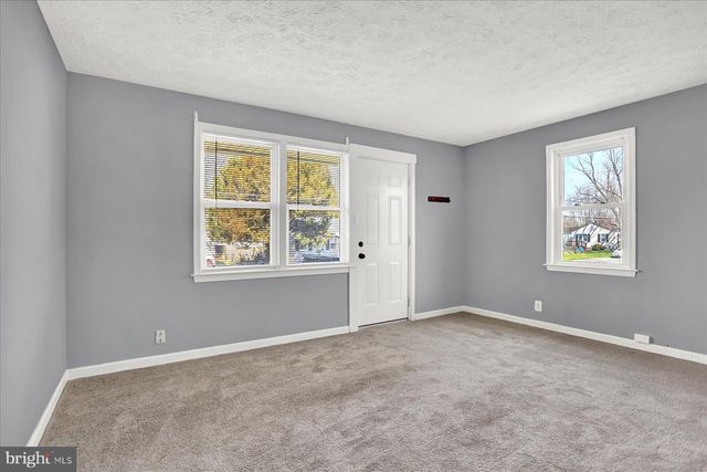 70 SWAN ST, Aberdeen, MD 21001