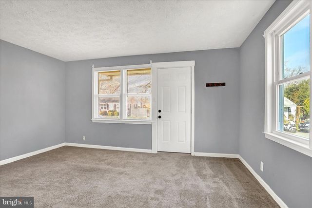 70 SWAN ST, Aberdeen, MD 21001