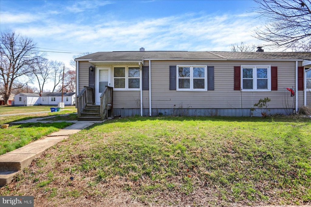 70 SWAN ST, Aberdeen, MD 21001