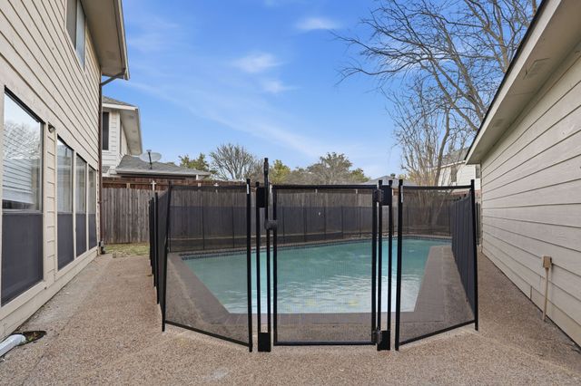 4147 Cedar Drive, Grapevine, TX 76051