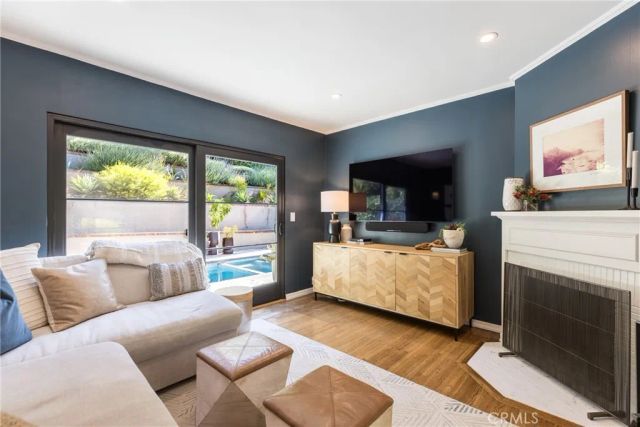 14422 Valley Vista, Sherman Oaks, CA 91423