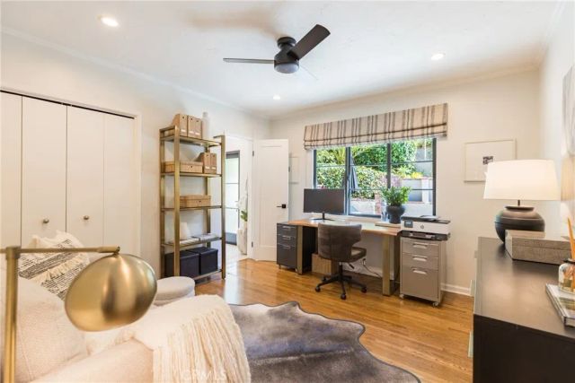 14422 Valley Vista, Sherman Oaks, CA 91423