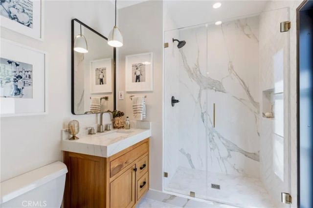 14422 Valley Vista, Sherman Oaks, CA 91423