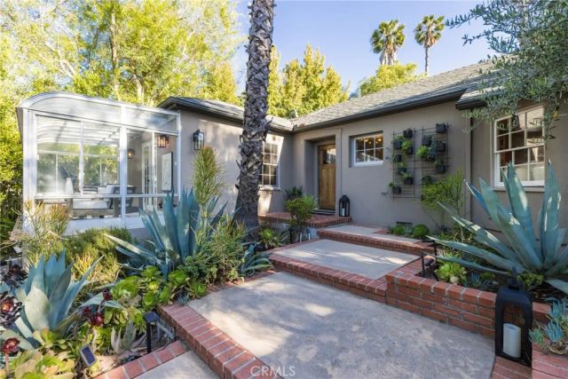14422 Valley Vista, Sherman Oaks, CA 91423