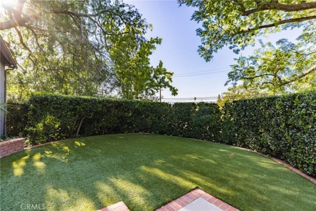 14422 Valley Vista, Sherman Oaks, CA 91423
