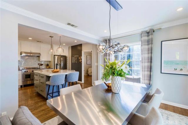 14422 Valley Vista, Sherman Oaks, CA 91423