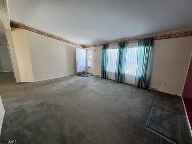 3 Rainbow Terrace, White Twp., NJ 07823