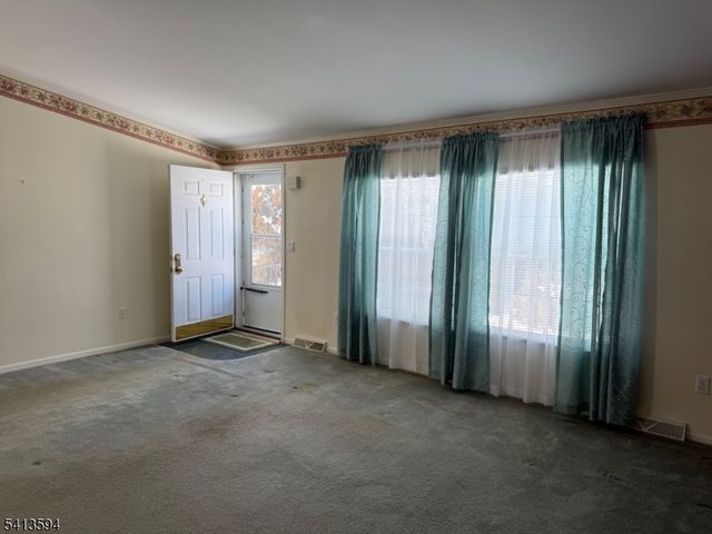 3 Rainbow Terrace, White Twp., NJ 07823