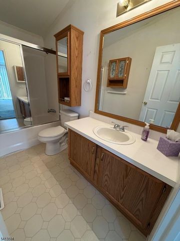 3 Rainbow Terrace, White Twp., NJ 07823