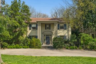 4216 Estes Rd, Nashville, TN 37215