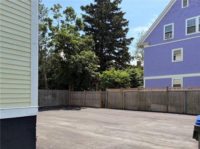 98 Whitmarsh Street 1, Providence, RI 02907