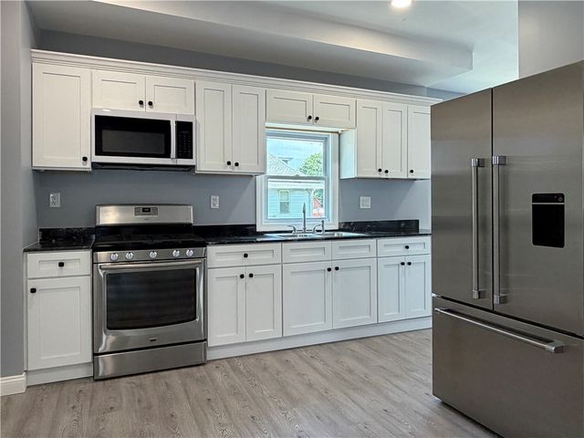 98 Whitmarsh Street 1, Providence, RI 02907