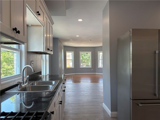 98 Whitmarsh Street 1, Providence, RI 02907