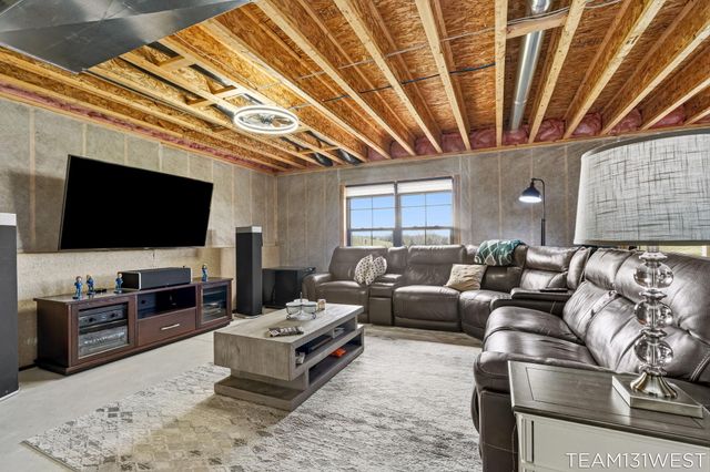 13273 Jessann Drive, Coopersville, MI 49404