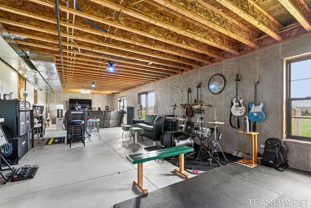 13273 Jessann Drive, Coopersville, MI 49404