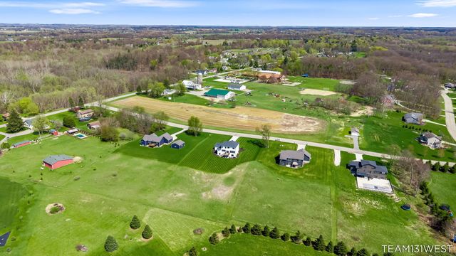 13273 Jessann Drive, Coopersville, MI 49404