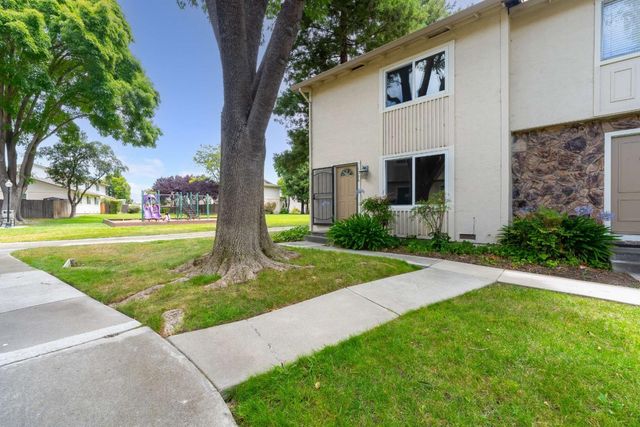 3696 Woodbine Way, Pleasanton, CA 94588