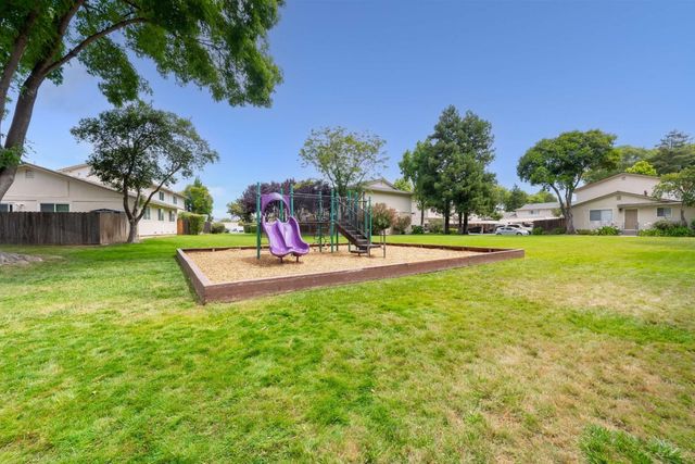 3696 Woodbine Way, Pleasanton, CA 94588