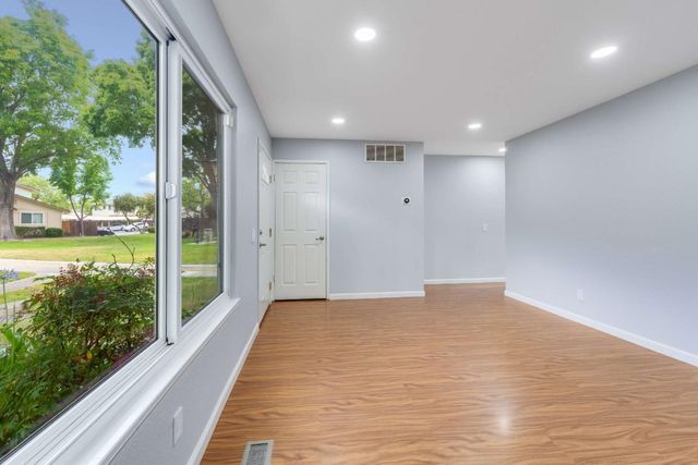 3696 Woodbine Way, Pleasanton, CA 94588