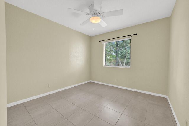5864 Strawberry Lakes Circle, Lake Worth, FL 33463