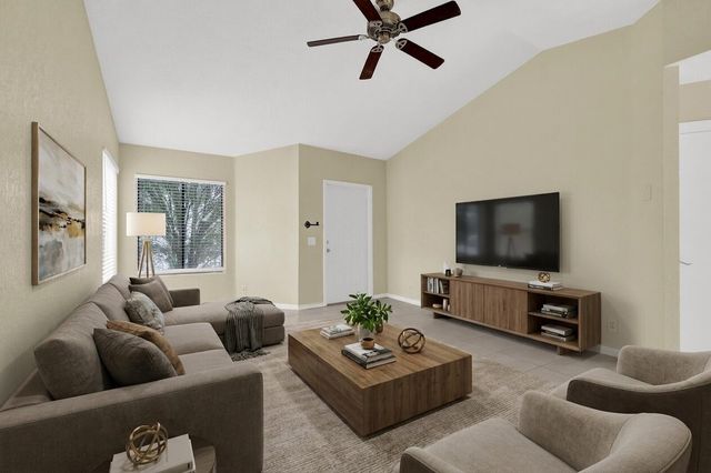 5864 Strawberry Lakes Circle, Lake Worth, FL 33463
