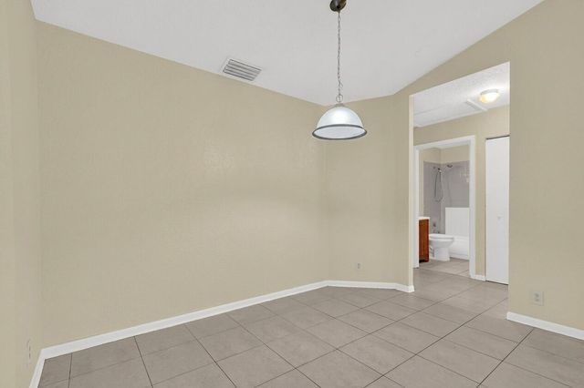 5864 Strawberry Lakes Circle, Lake Worth, FL 33463