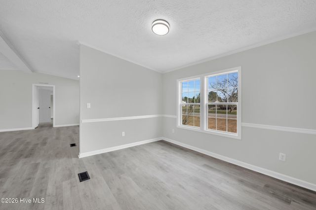 57 Henry Pridgen Drive, Burgaw, NC 28425
