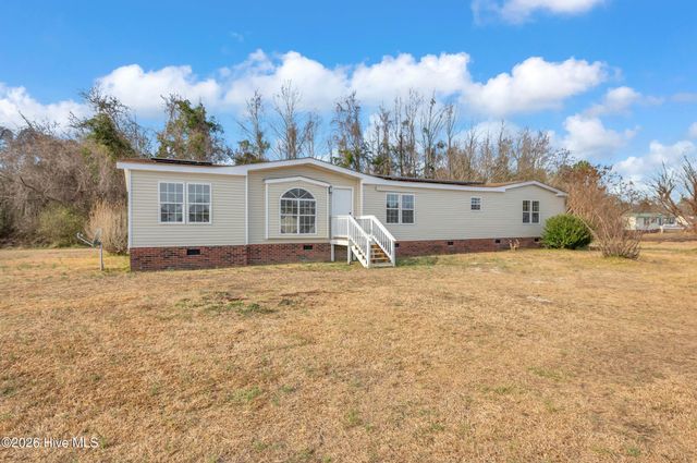 57 Henry Pridgen Drive, Burgaw, NC 28425