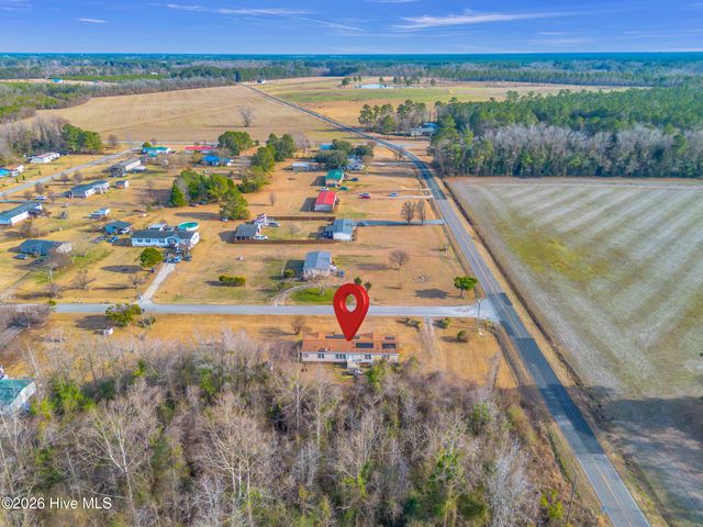 57 Henry Pridgen Drive, Burgaw, NC 28425